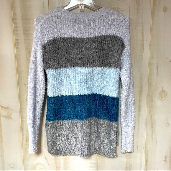 Ellen Tracy Fuzzy Blue Gray Stripe Sweater Sz S Soft - Picture 2 of 5